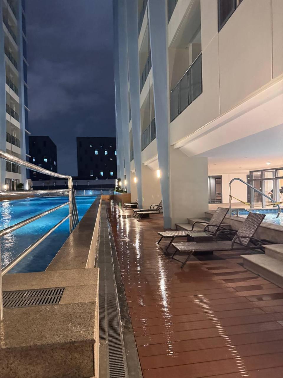 L Condotel Paranaque City Екстериор снимка