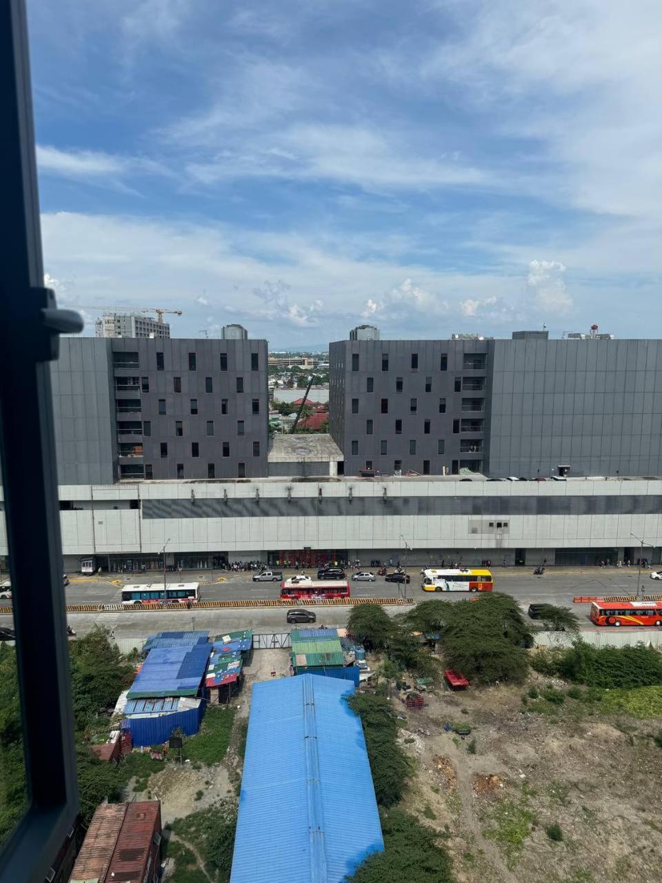 L Condotel Paranaque City Екстериор снимка