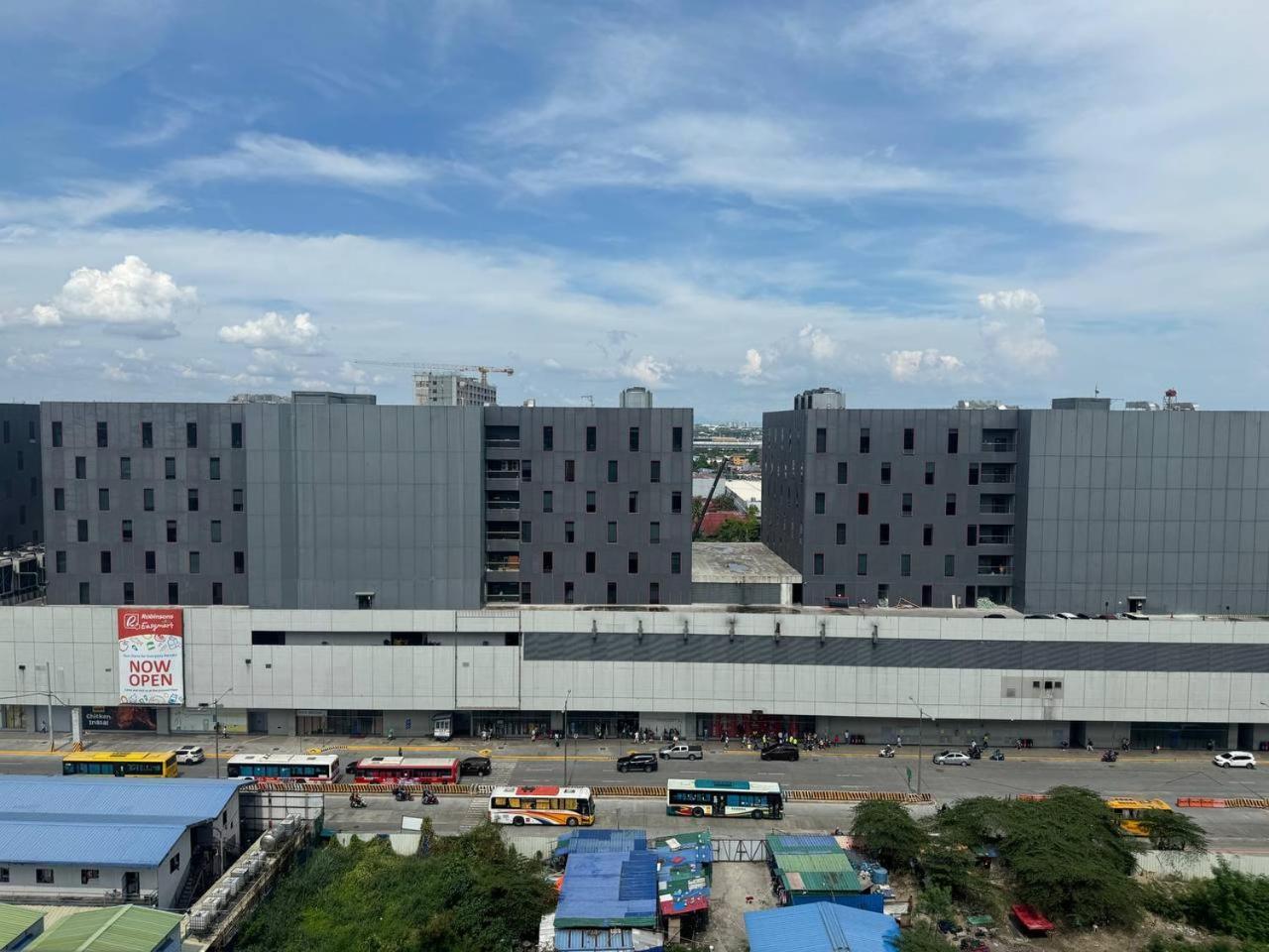 L Condotel Paranaque City Екстериор снимка
