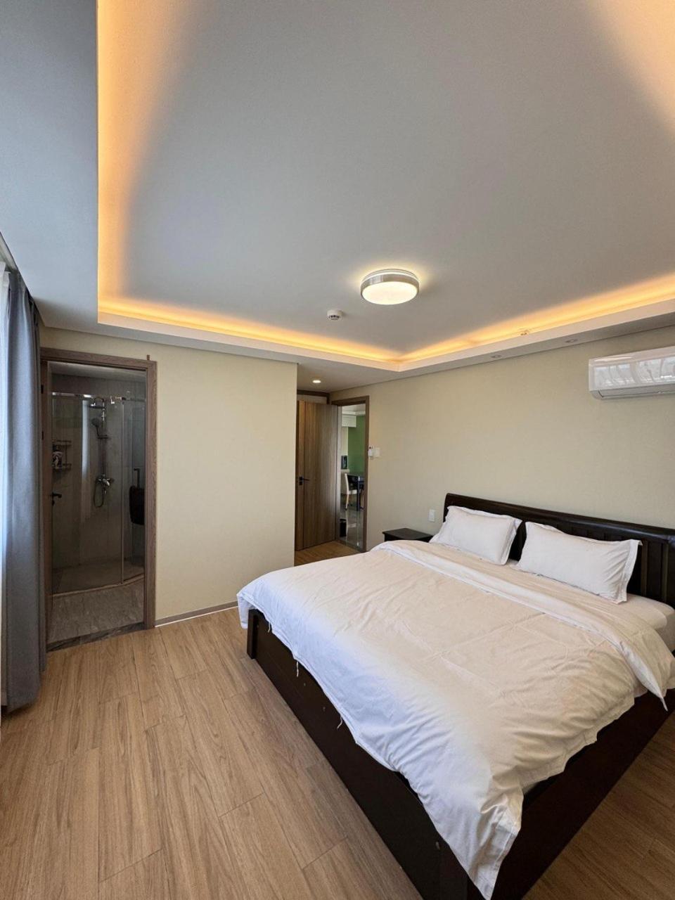L Condotel Paranaque City Стая снимка